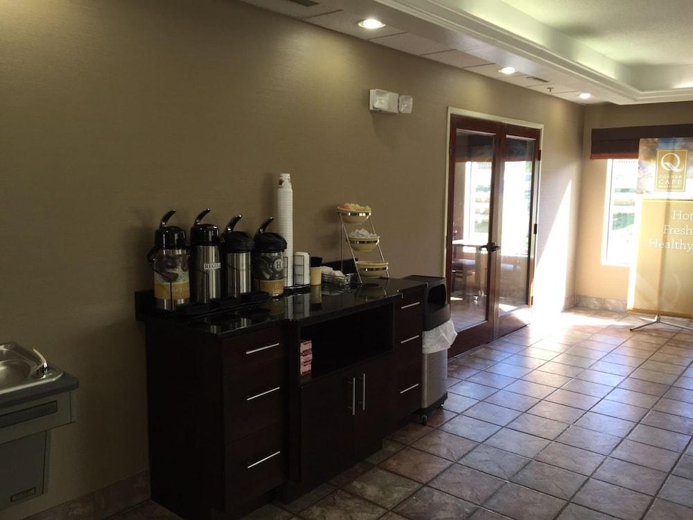 Spark By Hilton Wytheville East Main Street מראה חיצוני תמונה