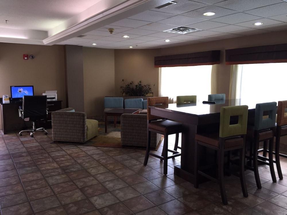 Spark By Hilton Wytheville East Main Street מראה חיצוני תמונה