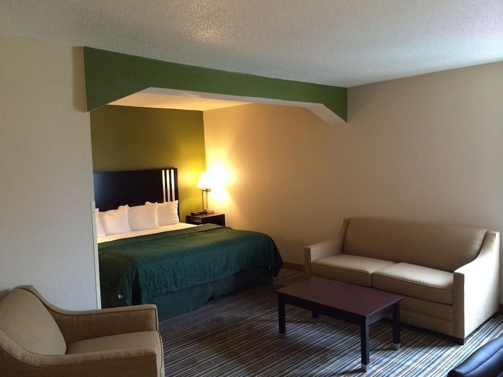 Spark By Hilton Wytheville East Main Street מראה חיצוני תמונה