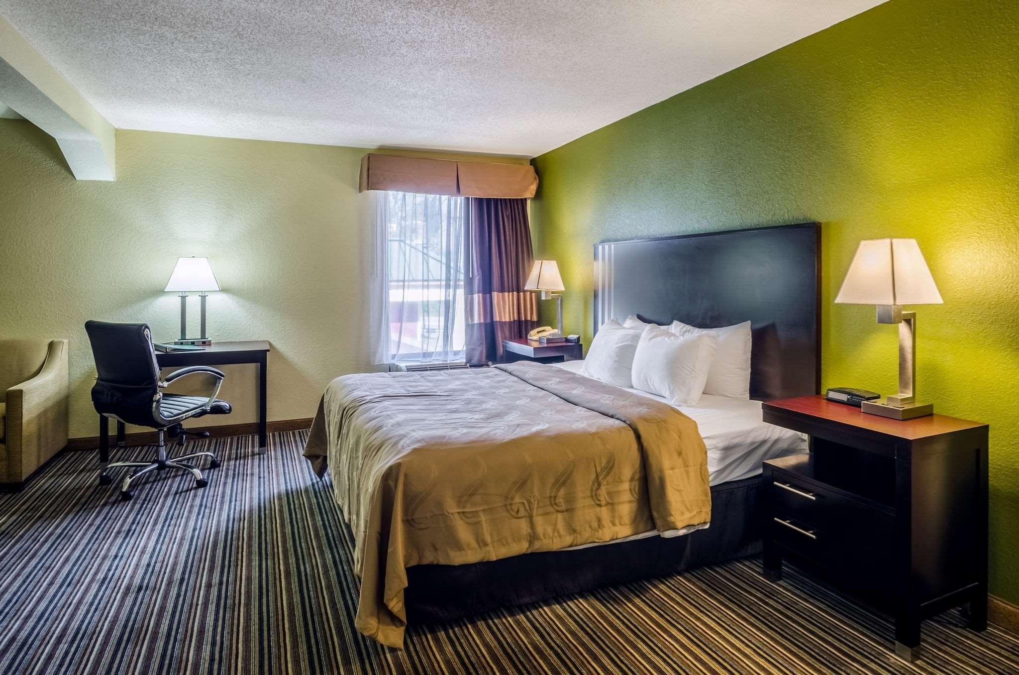 Spark By Hilton Wytheville East Main Street מראה חיצוני תמונה