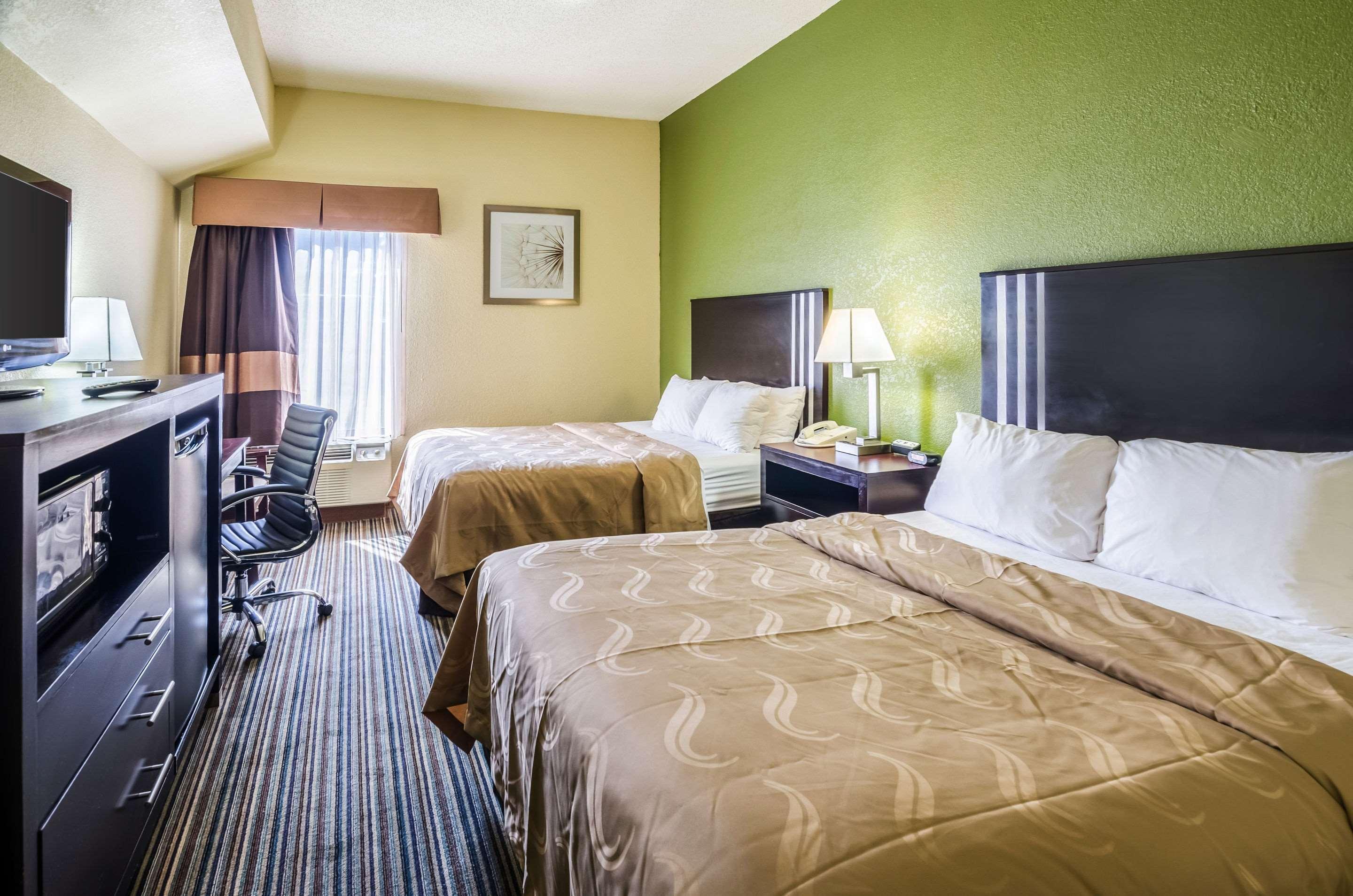 Spark By Hilton Wytheville East Main Street מראה חיצוני תמונה