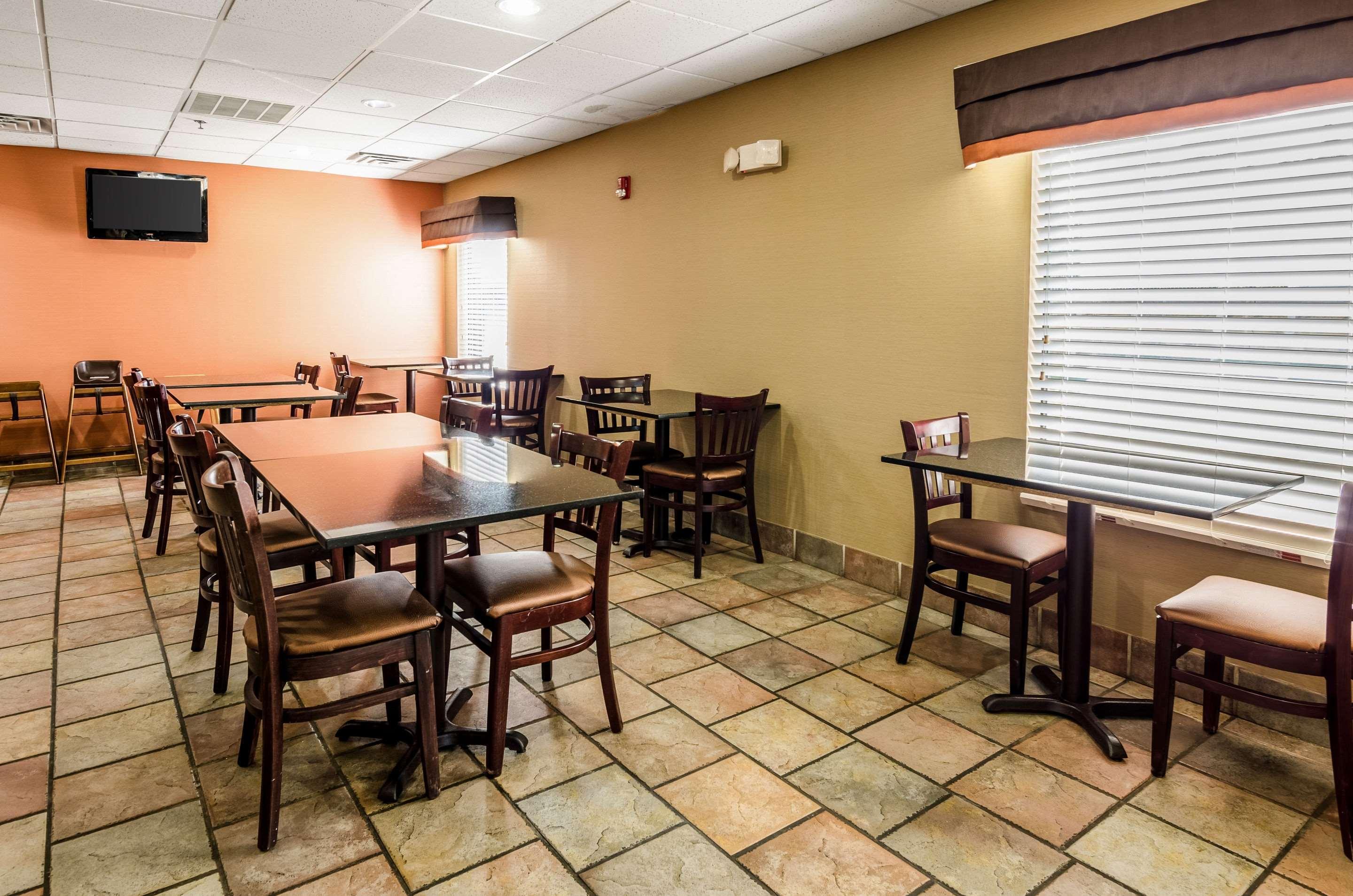 Spark By Hilton Wytheville East Main Street מראה חיצוני תמונה