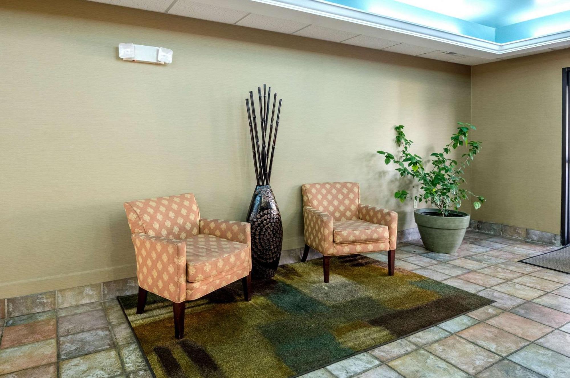Spark By Hilton Wytheville East Main Street מראה חיצוני תמונה