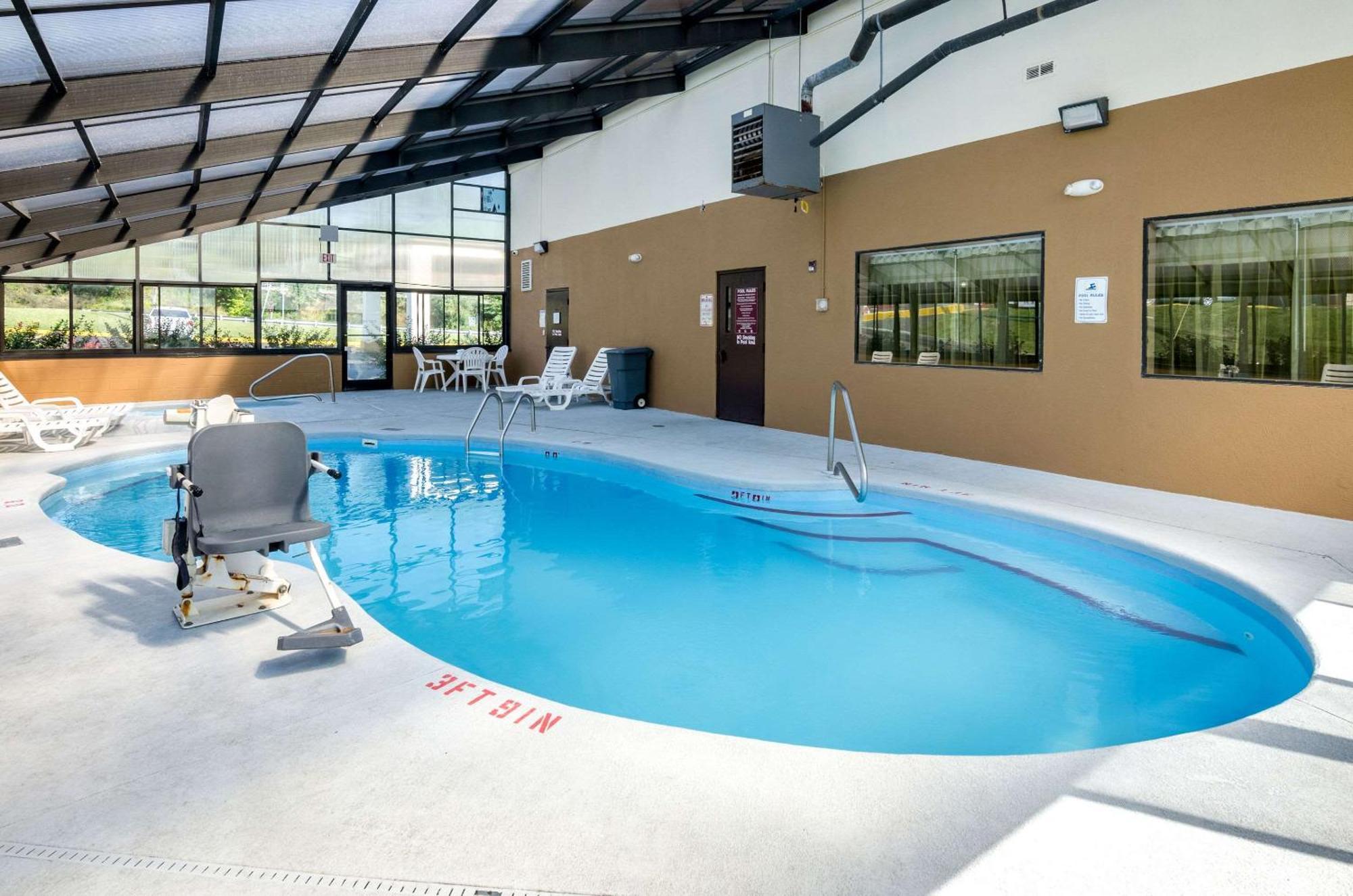 Spark By Hilton Wytheville East Main Street מראה חיצוני תמונה