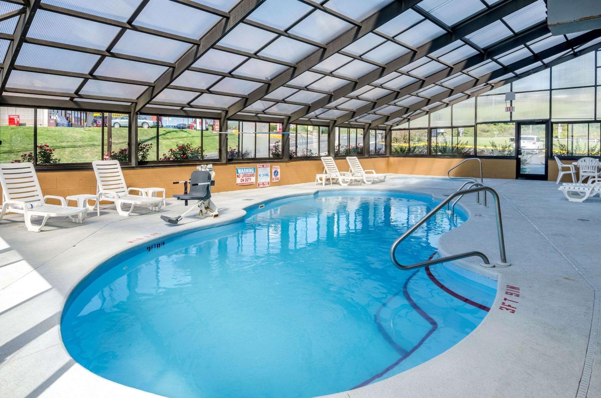 Spark By Hilton Wytheville East Main Street מראה חיצוני תמונה