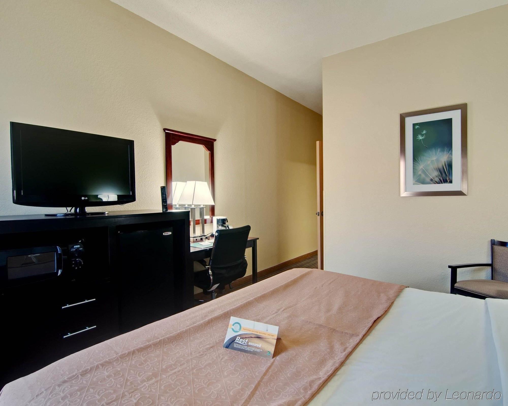 Spark By Hilton Wytheville East Main Street מראה חיצוני תמונה